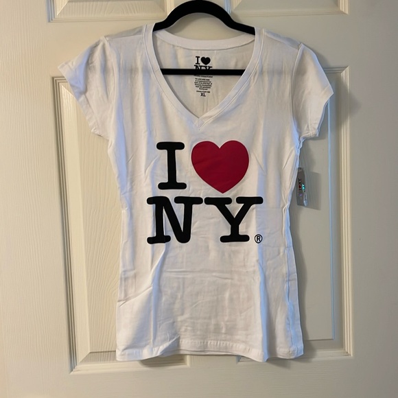 I ♥️ NY Tee V Neck XL - Picture 1 of 7